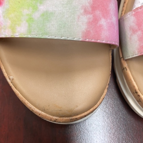 Summer Stance Sandals:Multi Color New in Box - Picture 3 of 4